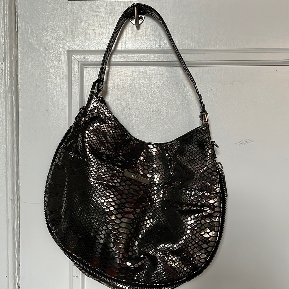 Milly metallic shoulder bag
